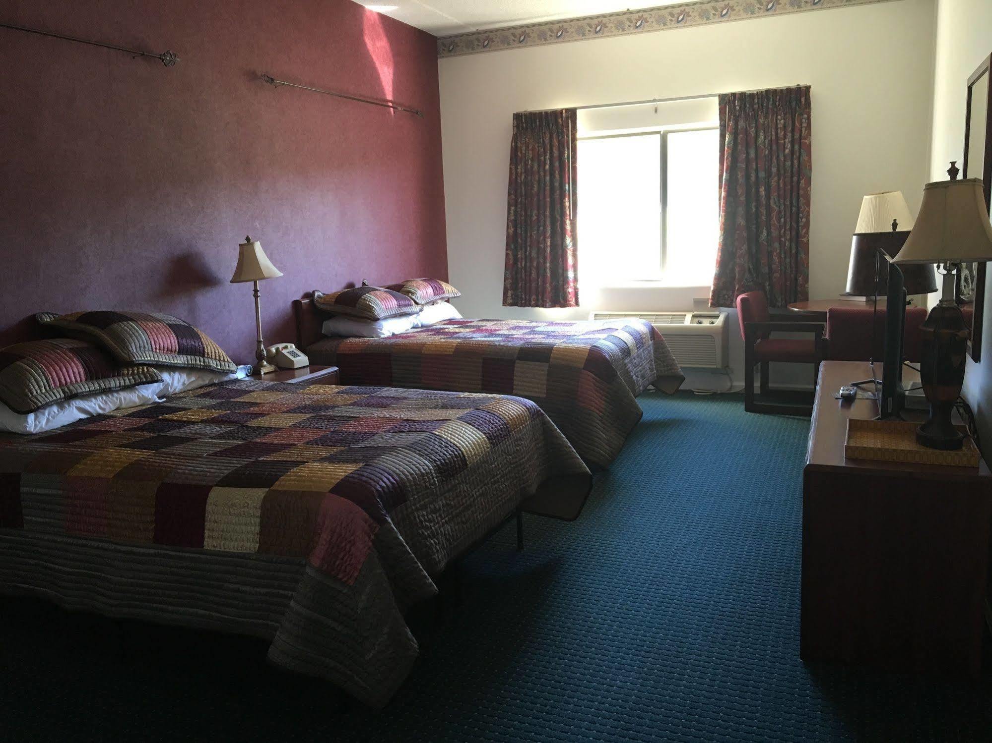 Cci Express Inn Central City Экстерьер фото